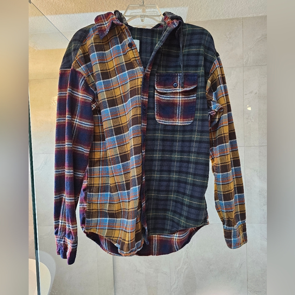 American eagle hoodie flannel with removable hood. Super soft